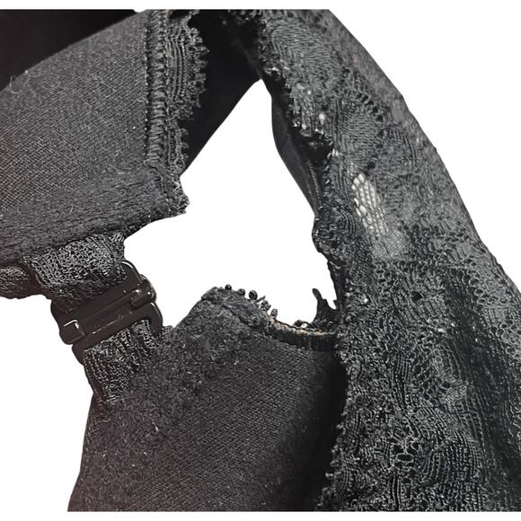 Victoria's Secret Dream Angels Racerback Demi Front-Close Bra Size 32D - Picture 4 of 4